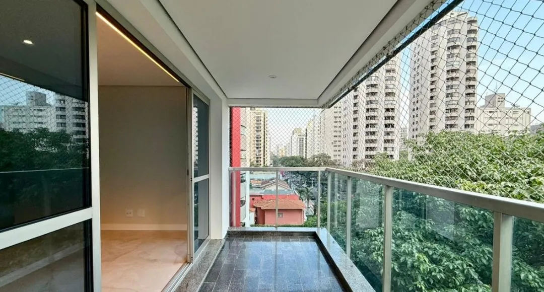 Dois apartamentos, um prédio: a compra pensada pra reunir a família